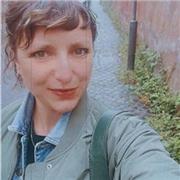 Diplomata in Ragioneria ed Alberghiera, offro lezioni di italiano